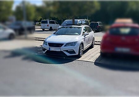 Seat Leon ST 1.8 FR 1.Hand, 8x18 Zoll, Pano, Navi etc
