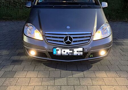 Mercedes-Benz A 200 CDI - PARKTRONIC/AUTOMATIK/TEMPOMAT