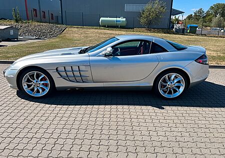 Mercedes-Benz SLR - deutsches Fz. Scheckheft gepflegt