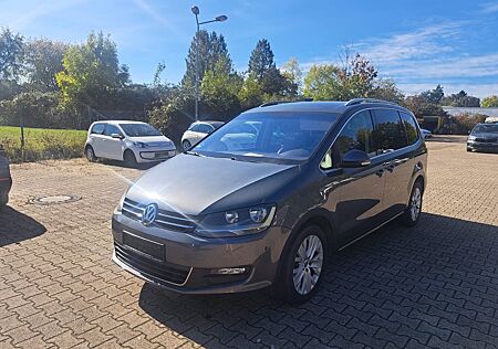 VW Sharan gebraucht kaufen VW Sharan Volkswagen Life Navi 7 Sitze TOP.