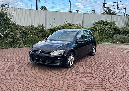 VW Golf Volkswagen VII Lim. Comfortline BMT