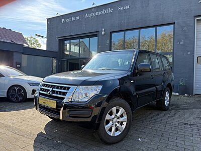 Mitsubishi Pajero 3.2 DI-D Plus*1.Hand*7-Sitzer*AHK*