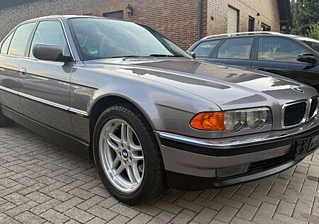 BMW 728i A,Klimaautom.Leder,Sitzh.Navi,Schiebedach,