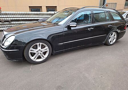 Mercedes-Benz E 500 4MATIC T AVANTGARDE