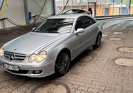 Mercedes-Benz CLK 220 CDI ELEGANCE Elegance