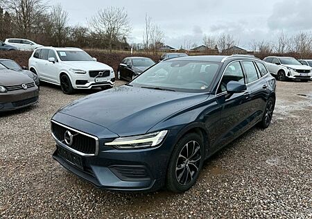 Volvo V60 Kombi Momentum Pro