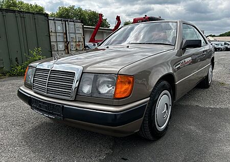 Mercedes-Benz 230 230CE TOP ZUSTAND H KENNZEICHEN OLDTIMER