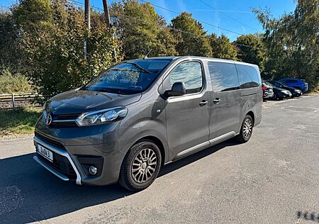 Toyota Pro Ace Proace (Verso) 2,0-l-D-4D Shuttle L2 9 Sitzer
