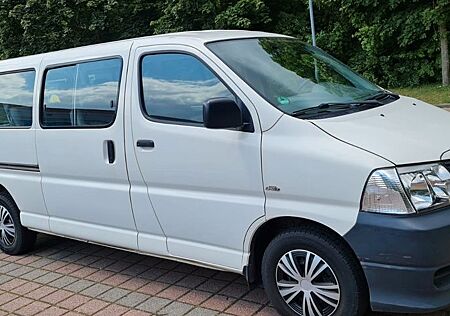 Toyota Hiace Lang