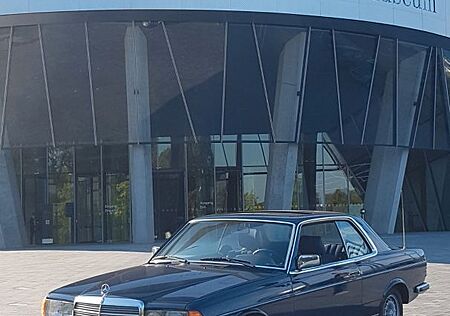 Mercedes-Benz CE 230