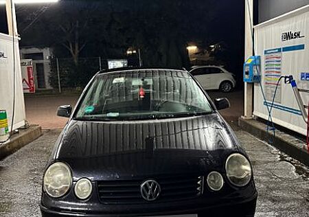 VW Polo Volkswagen Limousine 1.4 Basis Basis