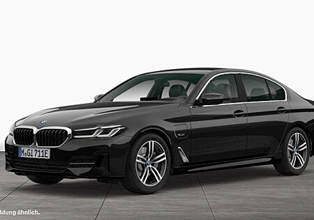 BMW 530e ad.LED*Drive Assist*Park Assist*Hifi*Sports