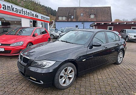 BMW 320i Lim./SHZ/SD/AHK/STHZ/XENON/T-LEDER/S-HEFT*