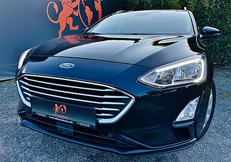 Ford Focus #TÜV#SERVICE#NAVI#KLIMA#AHK#SCHECKHEFT