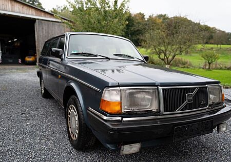 Volvo 245