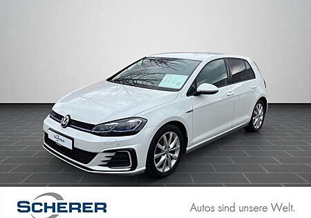 VW Golf Volkswagen GTE 1.4 TSI DSG Edition / Navi / LED / Clim