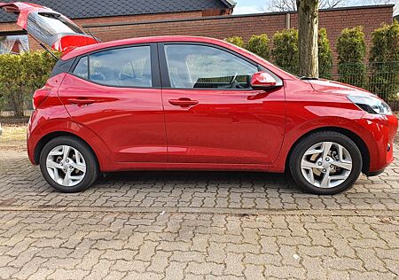 Hyundai i10 1.2 Trend 84 PS fast Neuzustand