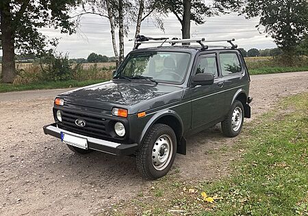 Lada Niva 4x4 Legend