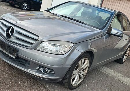 Mercedes-Benz C 200 CGI BlueEFFICIENCY AVANTG. Autom. AVAN...
