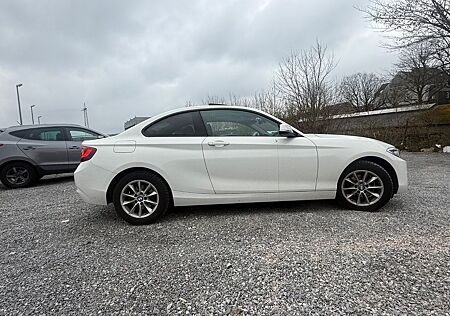 BMW 218i Coupé Advantage 1. Hand