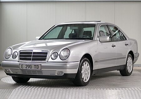 Mercedes-Benz E 290 TD Elegance *Klima*SSD*Autom.*13.372 KM*