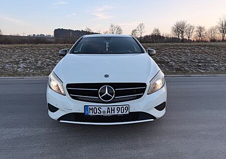 Mercedes-Benz A 180 AMG Line