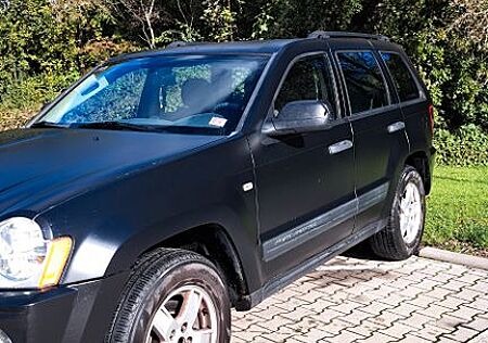 Jeep Grand Cherokee Laredo 3.0 CRD Autom. Laredo