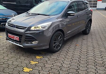 Ford Kuga 2,0 TDCi 4x4 120kW Individual PowerShif...