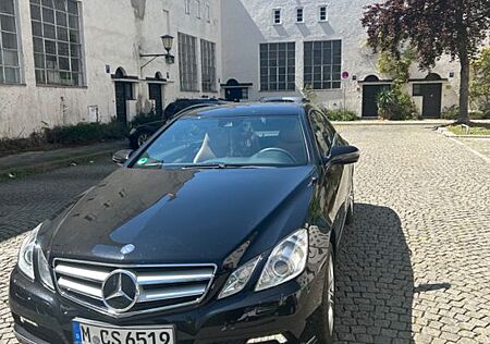 Mercedes-Benz E 350 Coupé CDI BlueEFFICIENCY AVANTG....