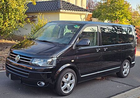 VW T5 Multivan Volkswagen Highline mit neuem Motor