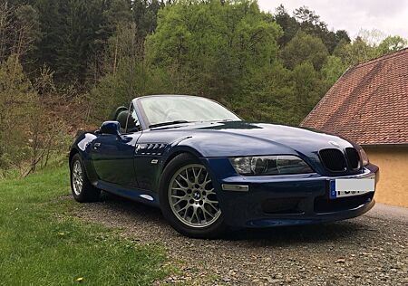 BMW Z3 Roadster 1.9i komplett restauriert + lackiert
