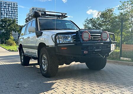 Toyota Land Cruiser 105 Perfect condition