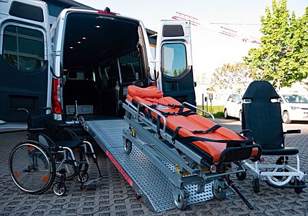 Mercedes-Benz Sprinter 317 WSZ RAMPE Liegend-Rollstuhl LMW BTW