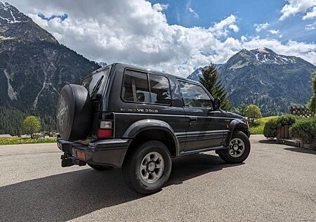 Mitsubishi Pajero 3000 V6