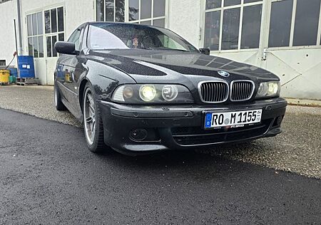 BMW 540i A M-Paket von Werk