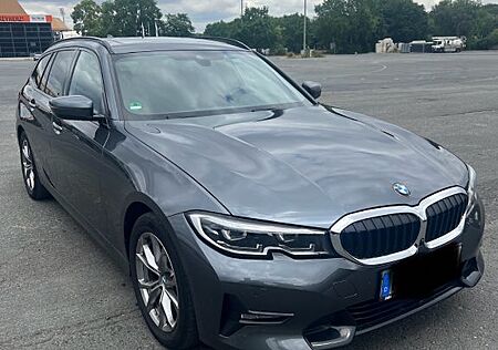 BMW 318d Touring - *360° KAMERA* GARANTIE* ACC*KEYGO