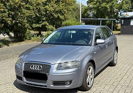 Audi A3 1.6 L Ambiente Sportback 17 Zoll S-Line.!!!