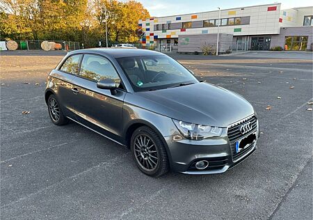 Audi A1 1.6 TDI Ambition *Unfallfrei*