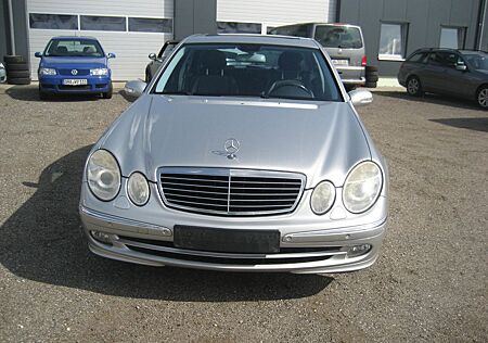 Mercedes-Benz E 240 4-Matic Avantgarde