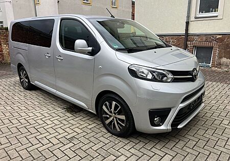 Toyota Pro Ace Proace Verso 2.0/L2 Family 8Sitze/Automatik/NAVI