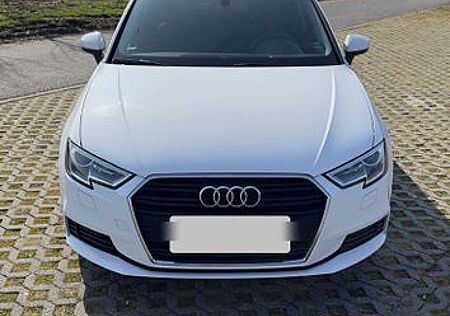Audi A3 -2.0-TDI-Navi-150PS-Automatik-Tempomat