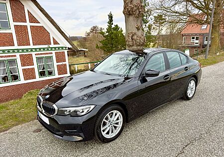 BMW 320i *TOP ZUSTAND*Aut.*NAVI*PDC*DAB uvm