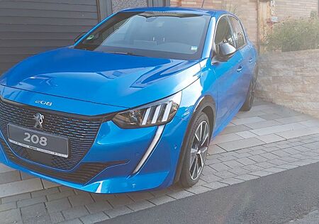 Peugeot 208 e- (Elektro) 136 GT Pack