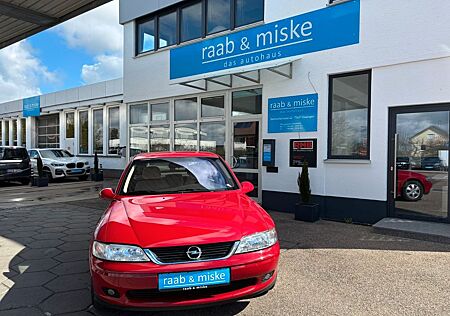 Opel Vectra 2.2 16V Comfort