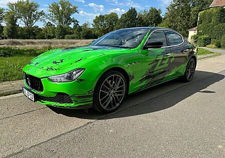 Maserati Ghibli 3.0 V6 Diesel Automatik - Foliert 20 Zoll
