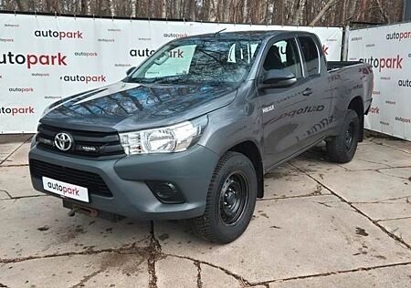 Toyota Hilux Extra Cab