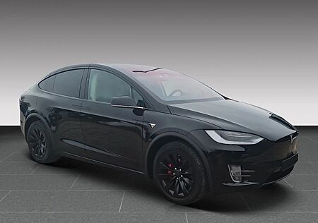 Tesla Model X P90D CCS MCU2 8-Fach