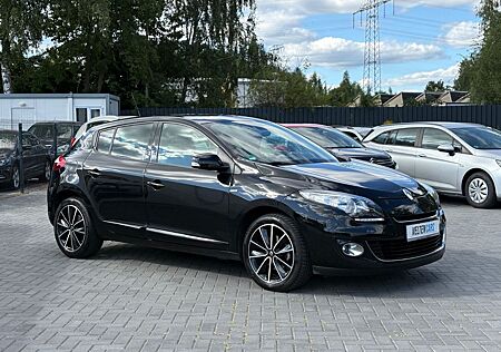 Renault Megane III Lim.BOSE*VOLLAUSSTATTUNG*1HAND*