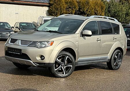 Mitsubishi Outlander 2.4-Allrad-Klima-7 Sitze-Alu-PDC