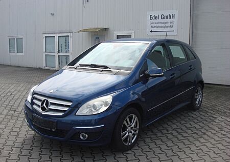 Mercedes-Benz B 180 BlueEfficiency*2.Hand*Serviceheft*SHZ*PDC*